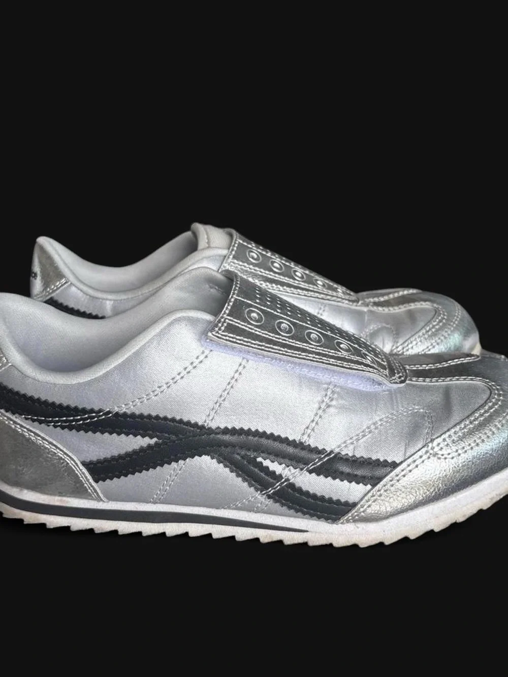 Slip-On women’s Athletic Sneakers in Silver